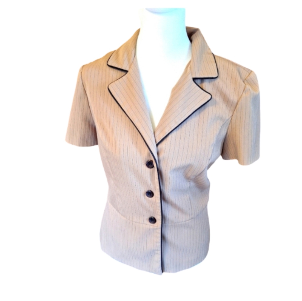 B. Smart Elegant Tan Women's Blazer